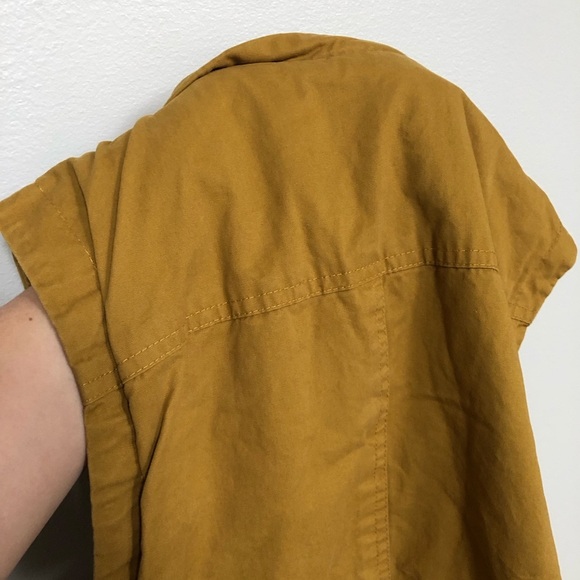 Love Tree Women’s M Mustard Yellow Khaki Sleeveless Hooded Sherpa Lined Vest - Picture 13 of 13